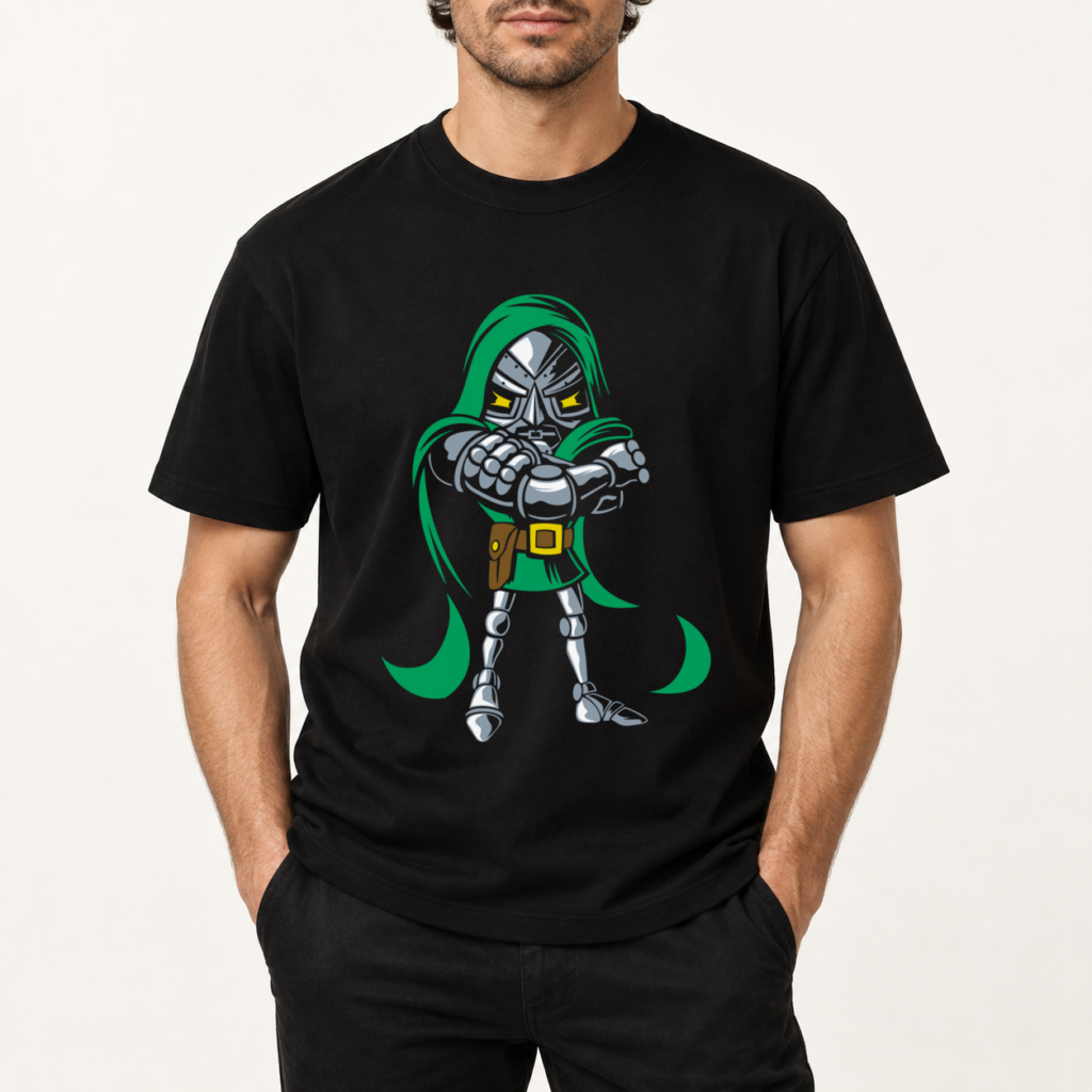 T-shirt nera con stampa DTF Doom Chibi